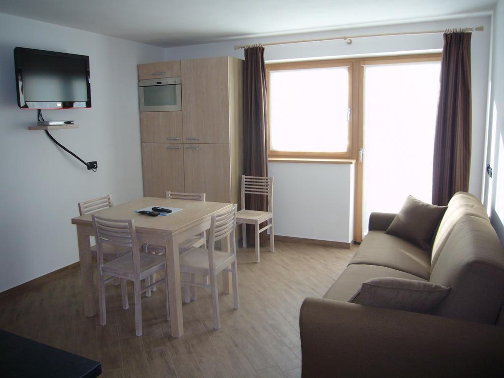 Casa Marisa Apartment Livigno Exterior photo